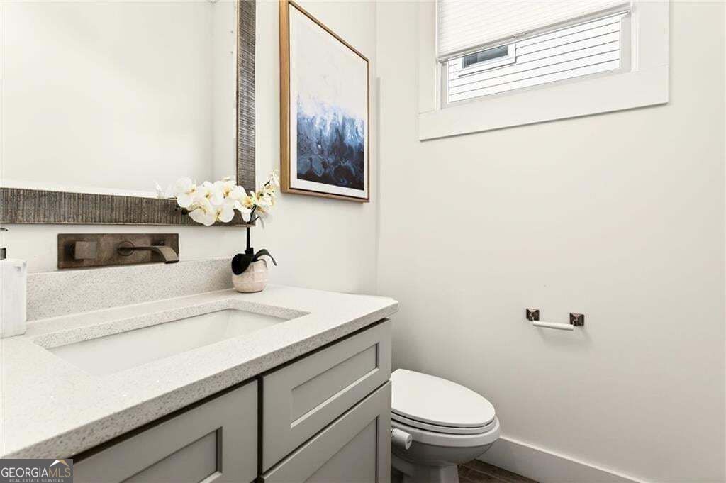 5989 Kenn Manor Way Property Photo 14