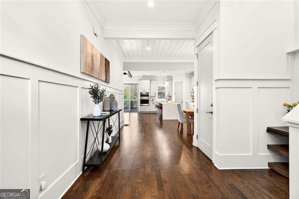 5989 Kenn Manor Way Property Photo 15