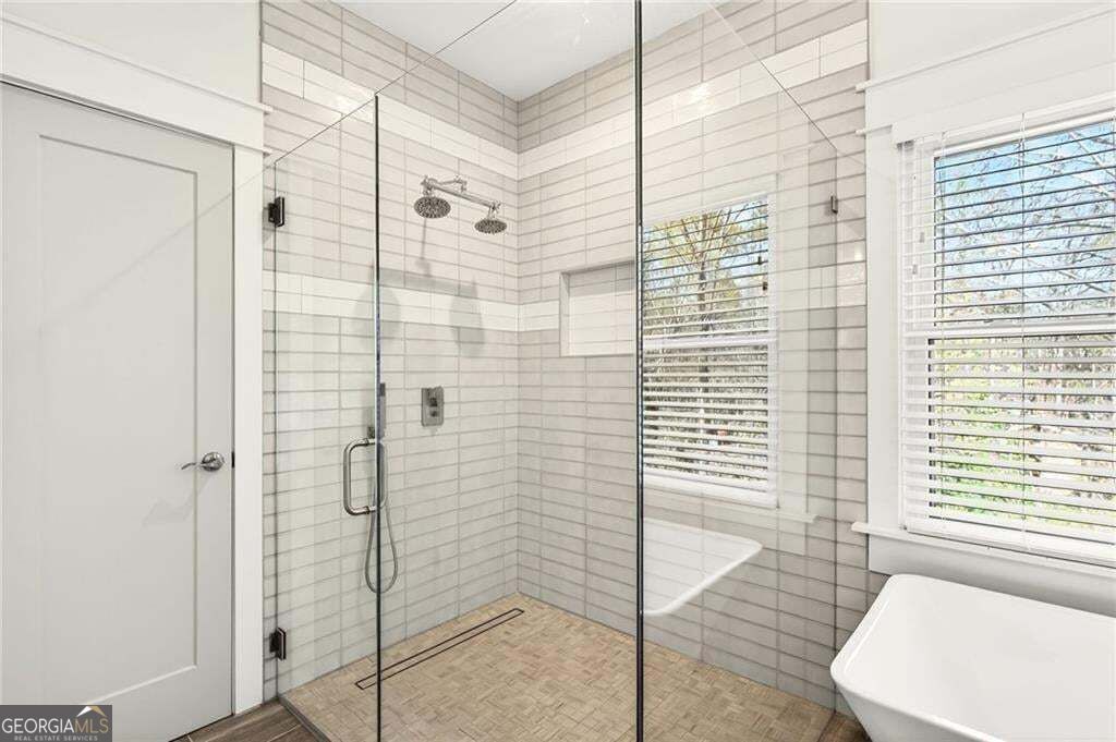 5989 Kenn Manor Way Property Photo 24