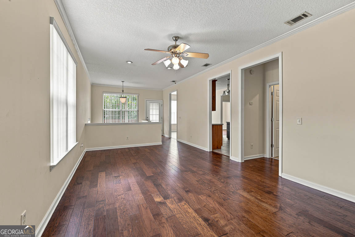 148 Drayton Circle Property Photo 3