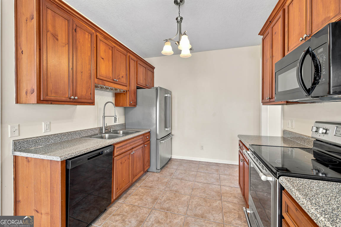 148 Drayton Circle Property Photo 6
