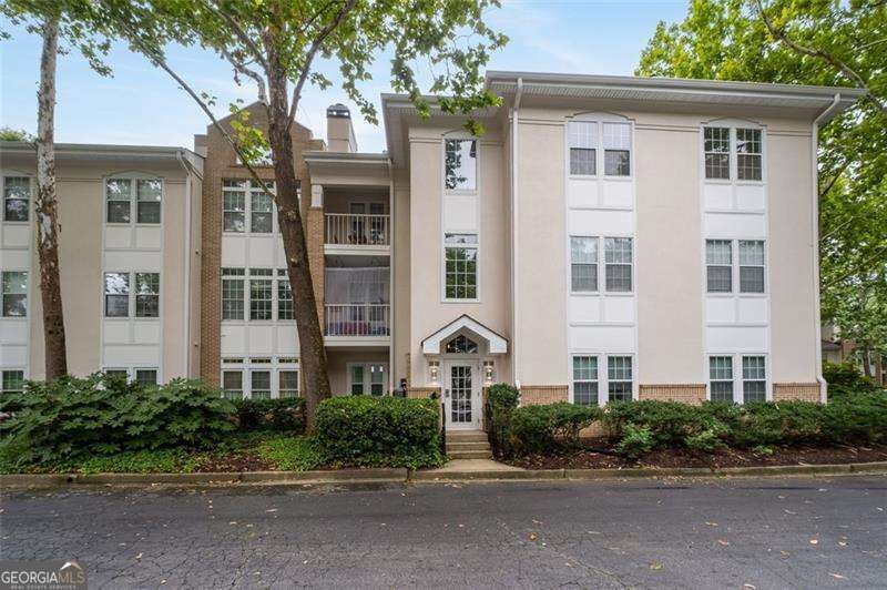240 Renaissance Parkway Ne # 102 Property Photo 1