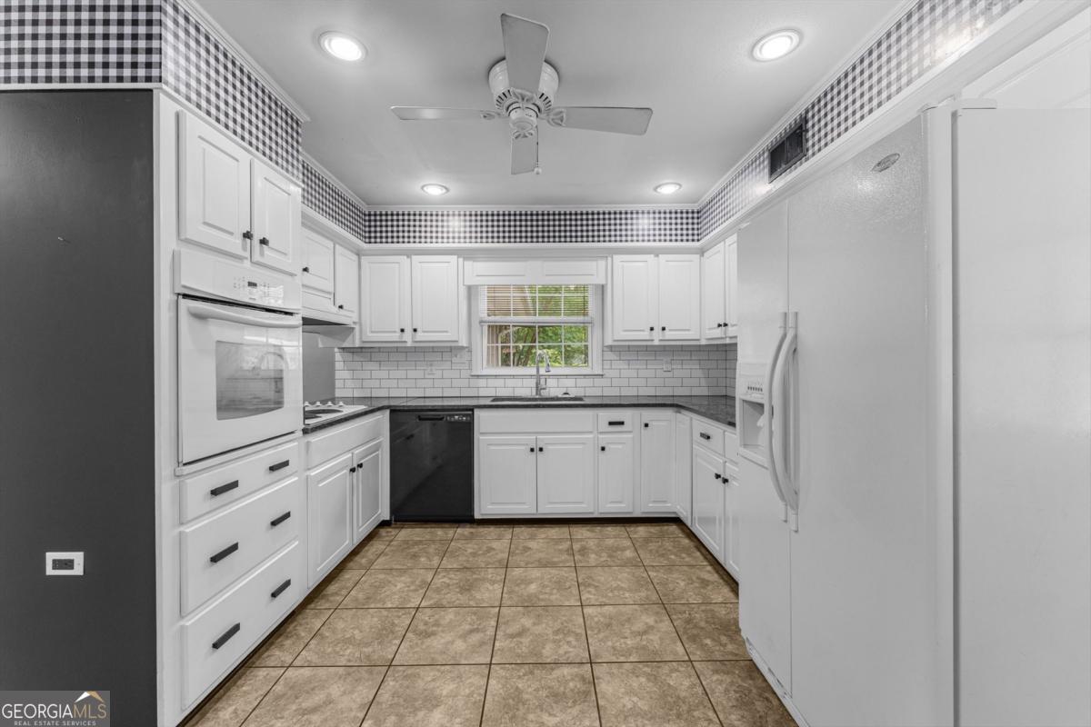 459 Prince Avenue Property Photo 35