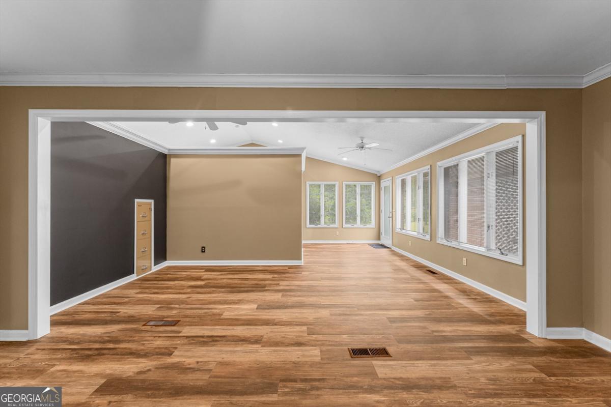 459 Prince Avenue Property Photo 54
