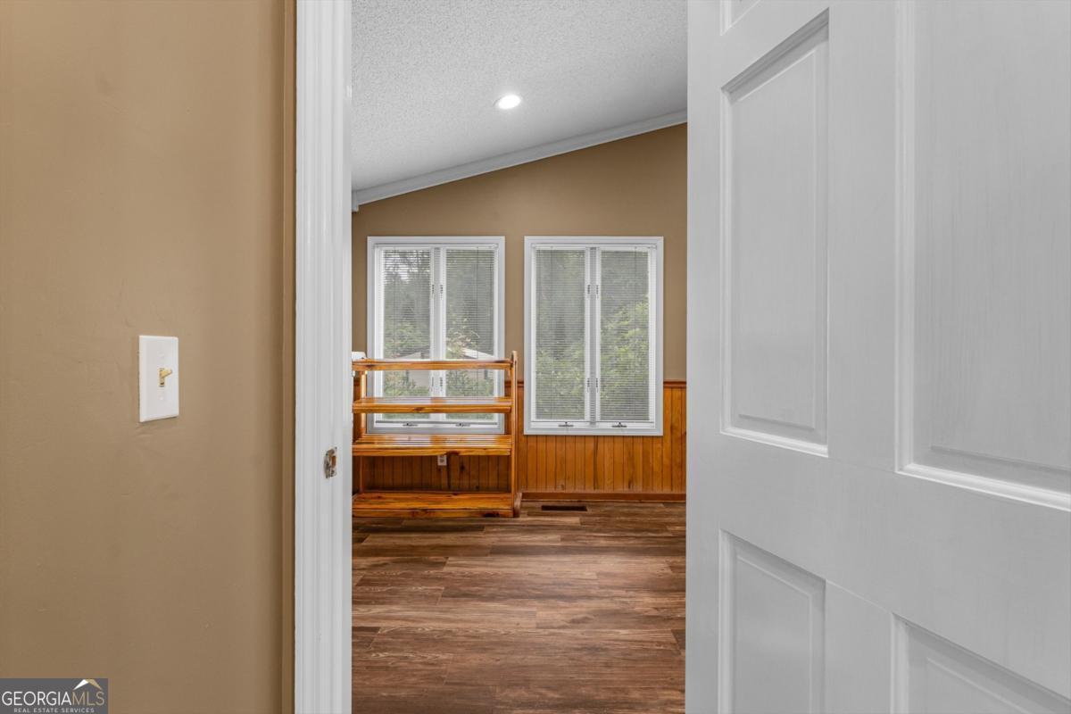 459 Prince Avenue Property Photo 63