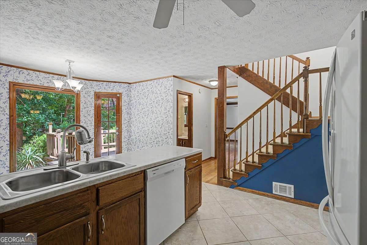 4352 Deerbrook Way Property Photo 16