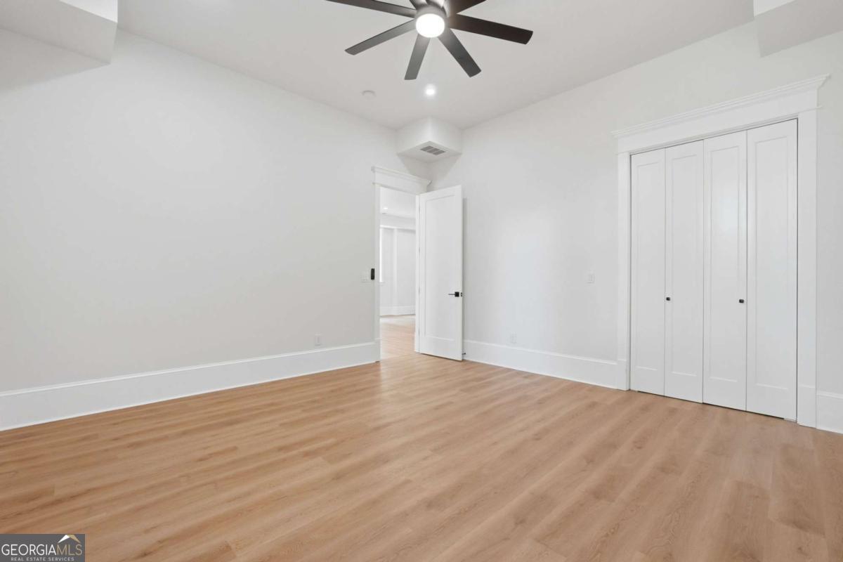 1361 Warren Avenue Property Photo 42