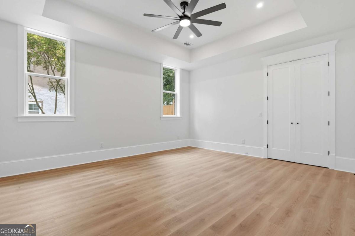 1361 Warren Avenue Property Photo 44