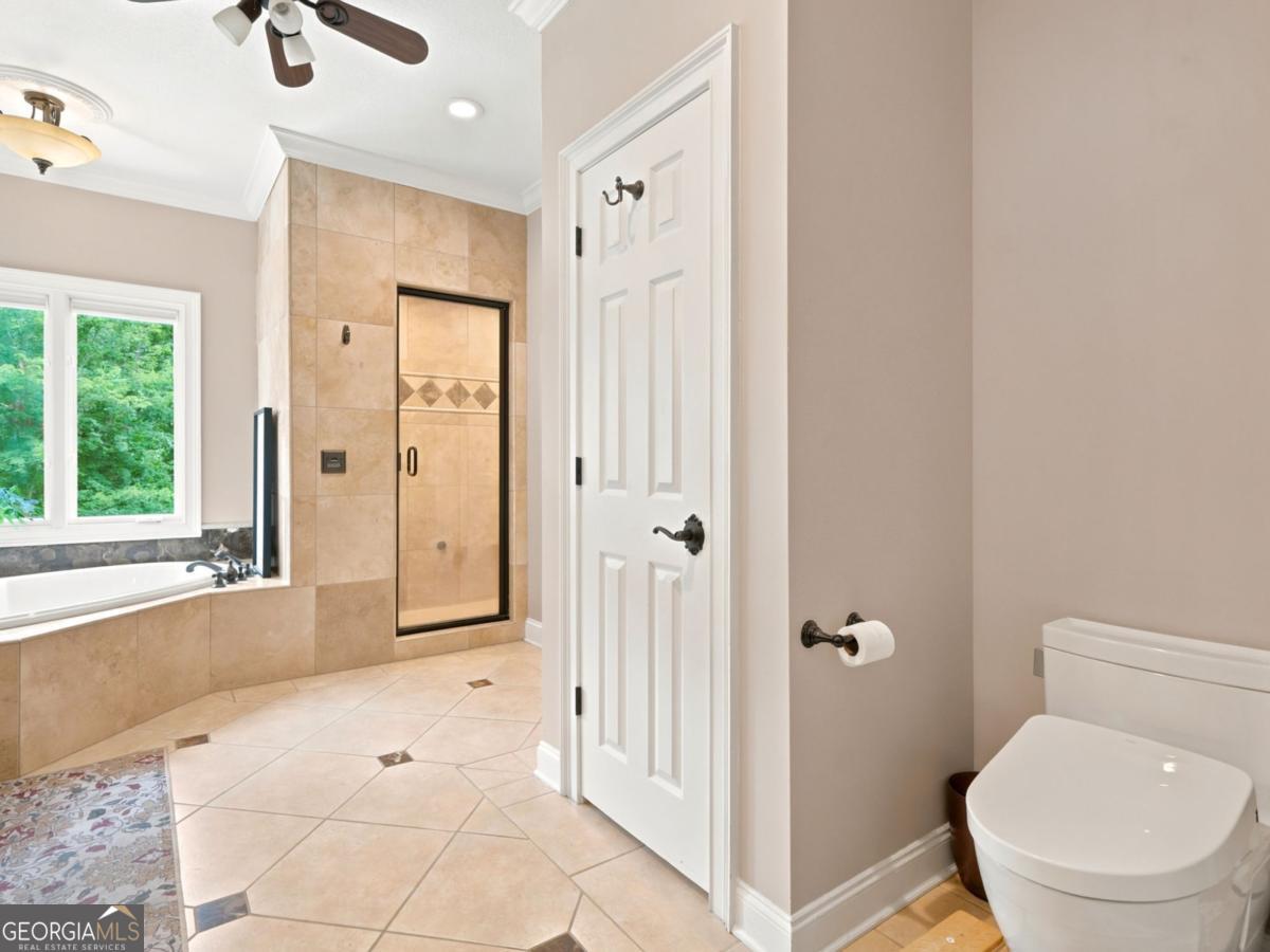 408 Sumner Lane Property Photo 26