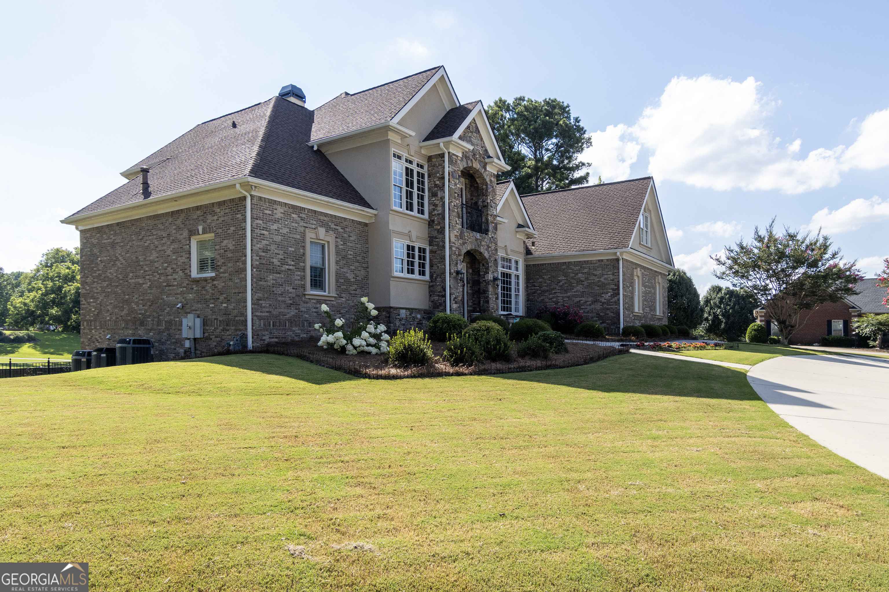 105 Murfield Way Property Photo 3