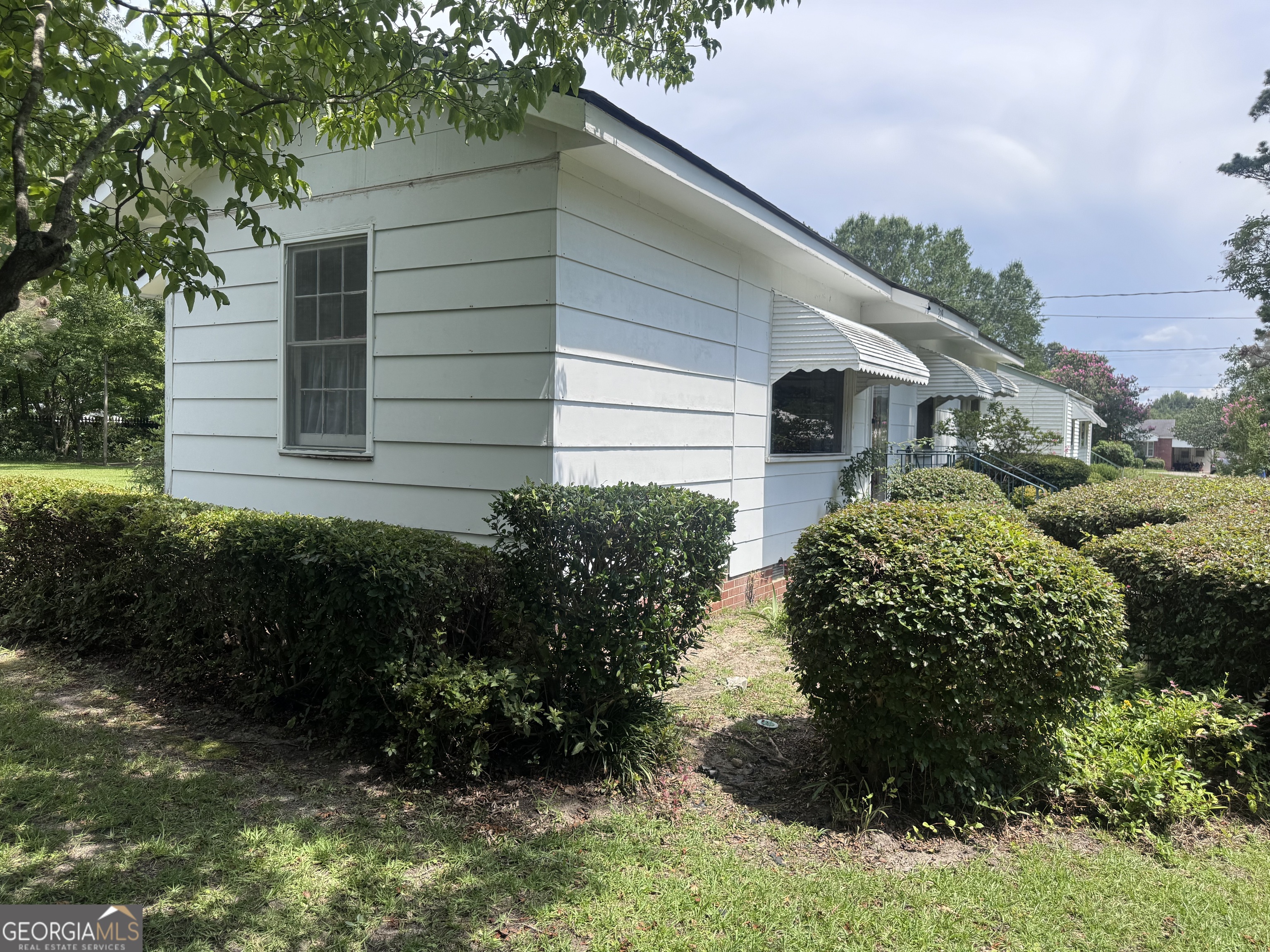 209 Vernon Street Property Photo 2