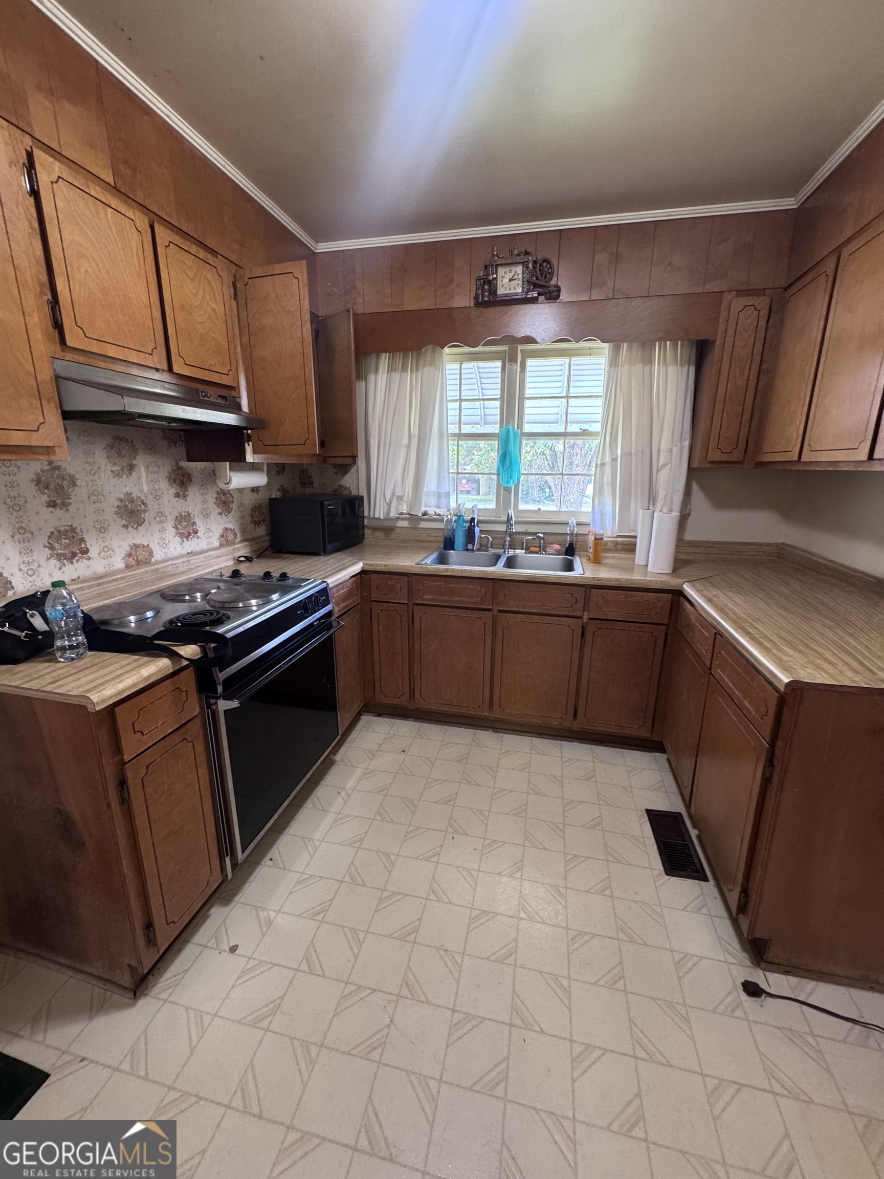209 Vernon Street Property Photo 12