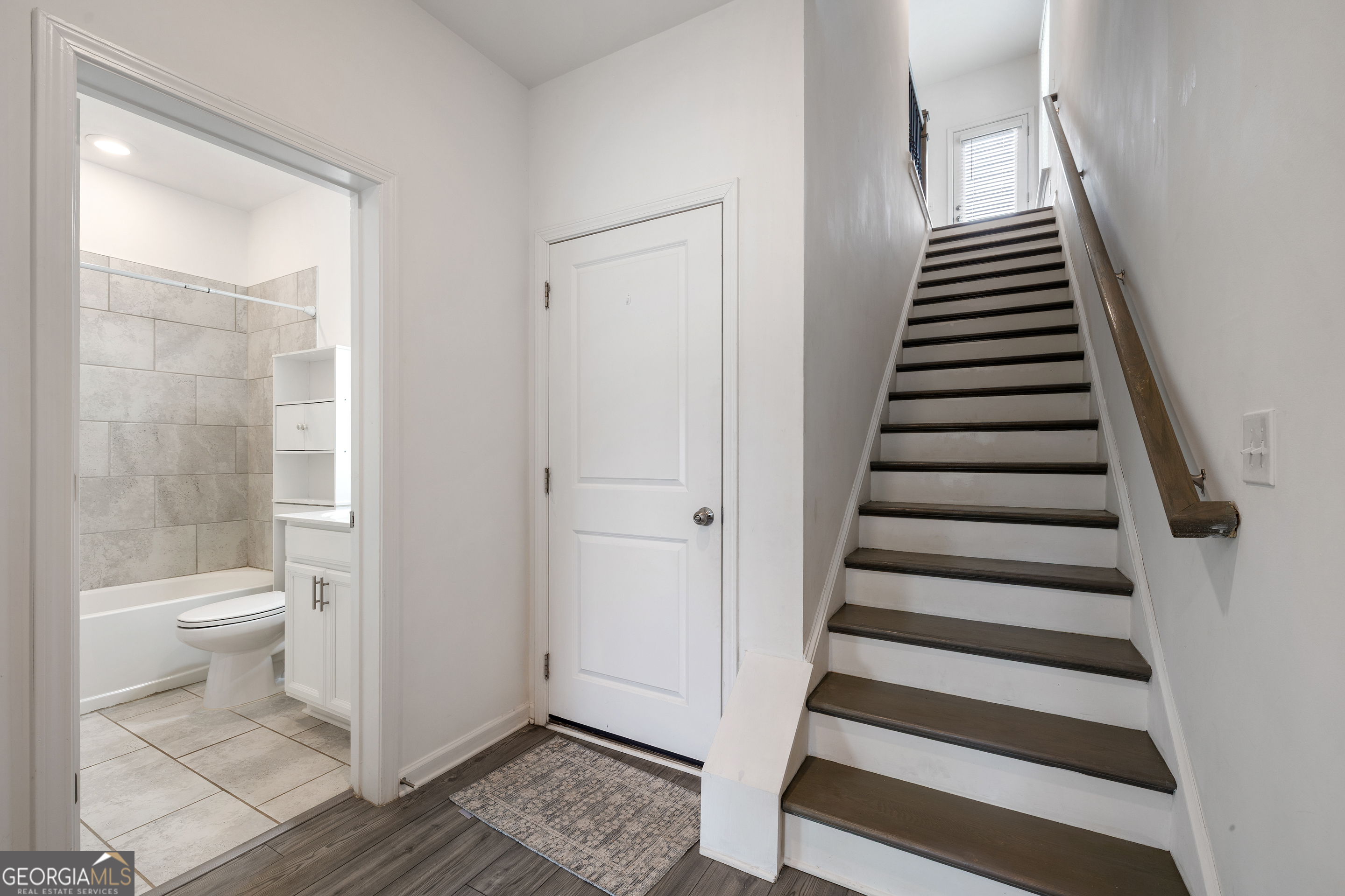 307 Danville Avenue Property Photo 4