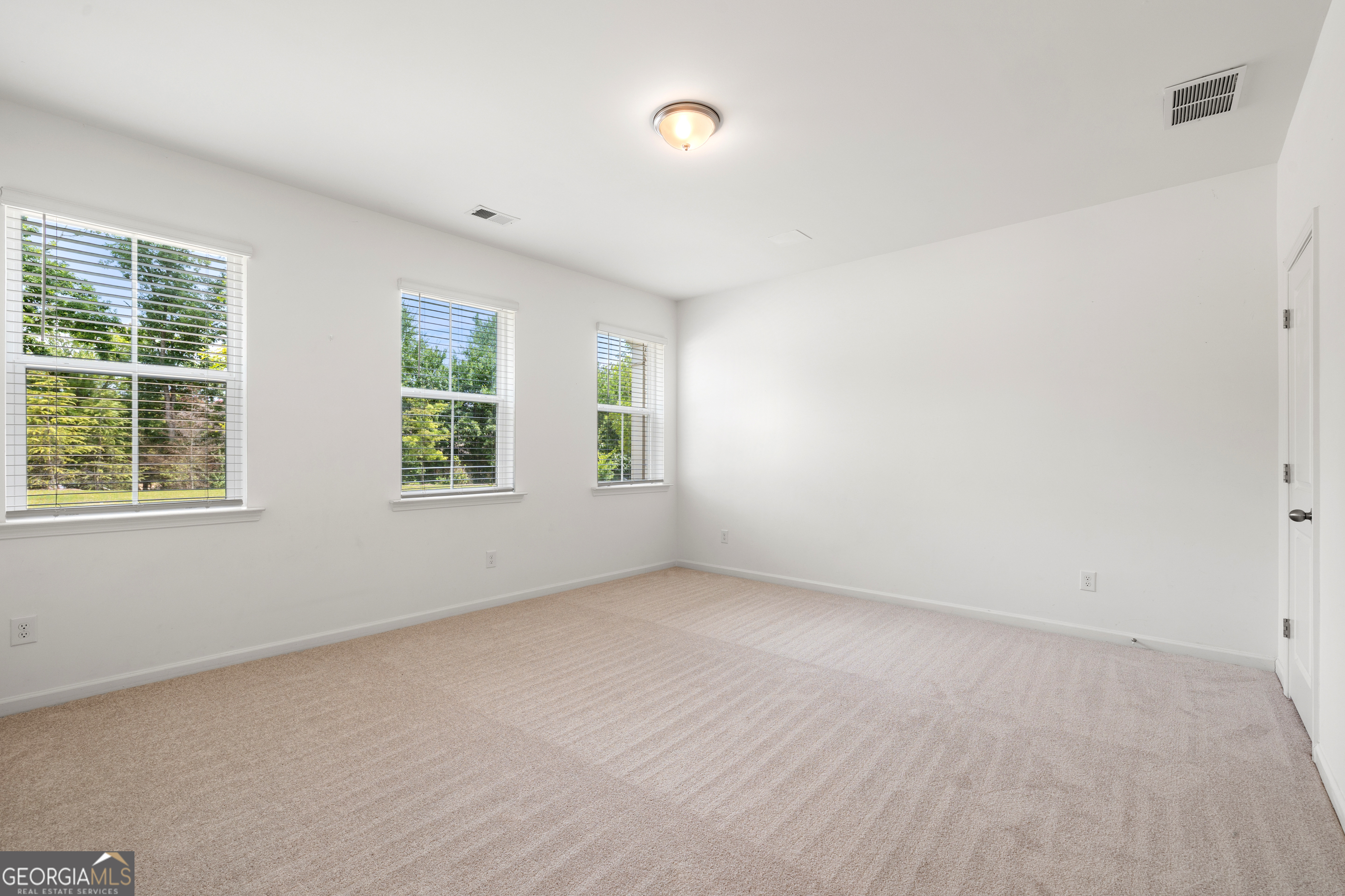 307 Danville Avenue Property Photo 5