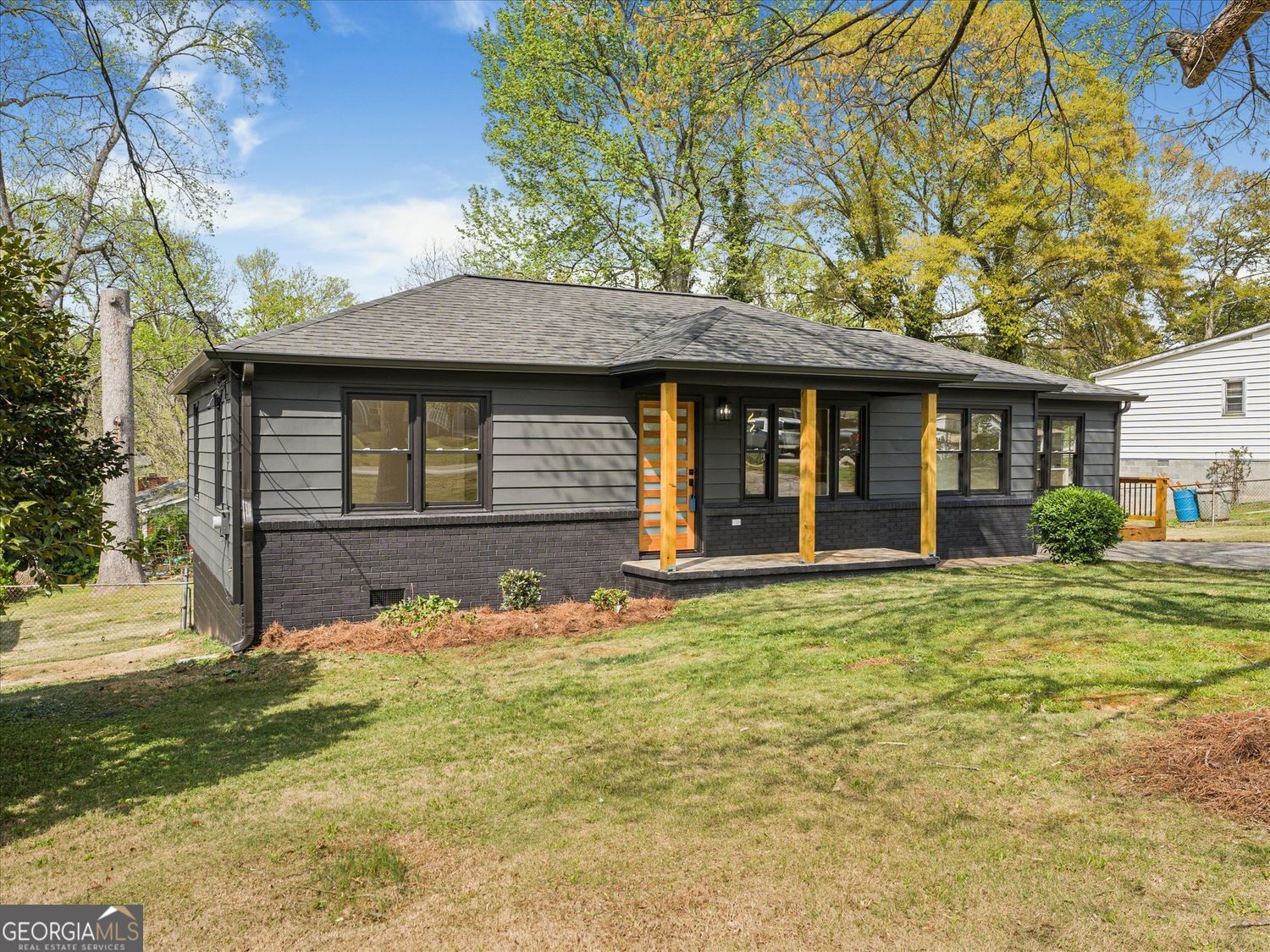 960 Pine Forest Drive Sw Property Photo 3