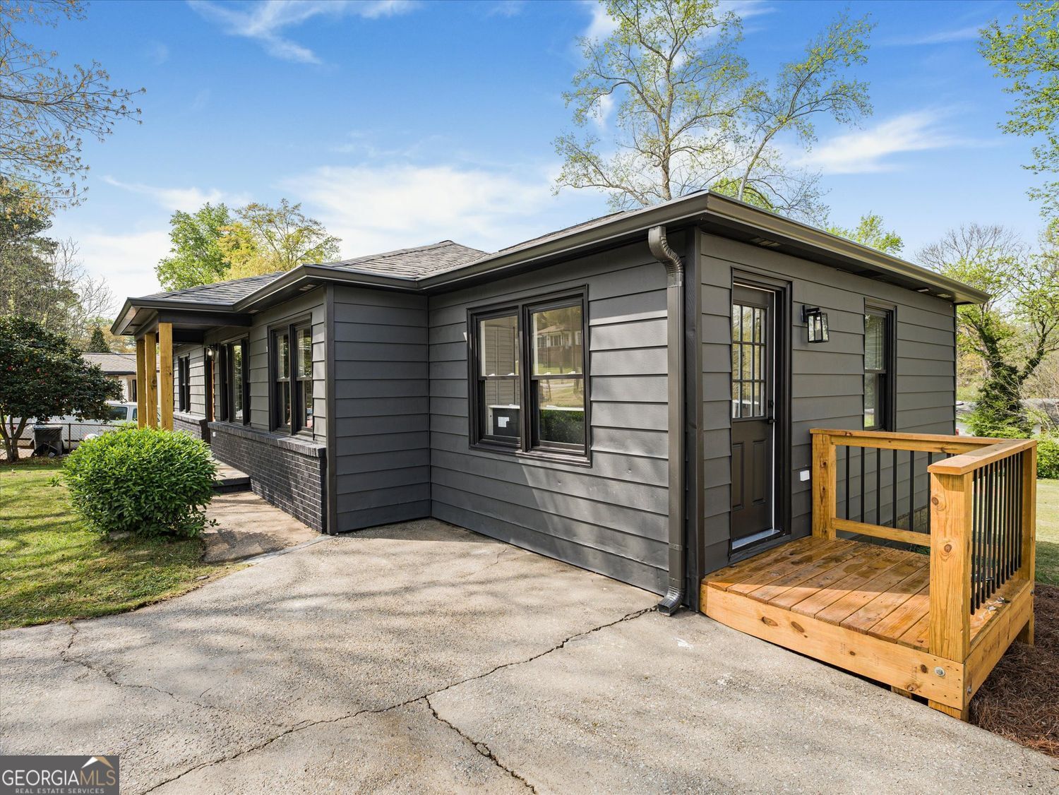 960 Pine Forest Drive Sw Property Photo 4