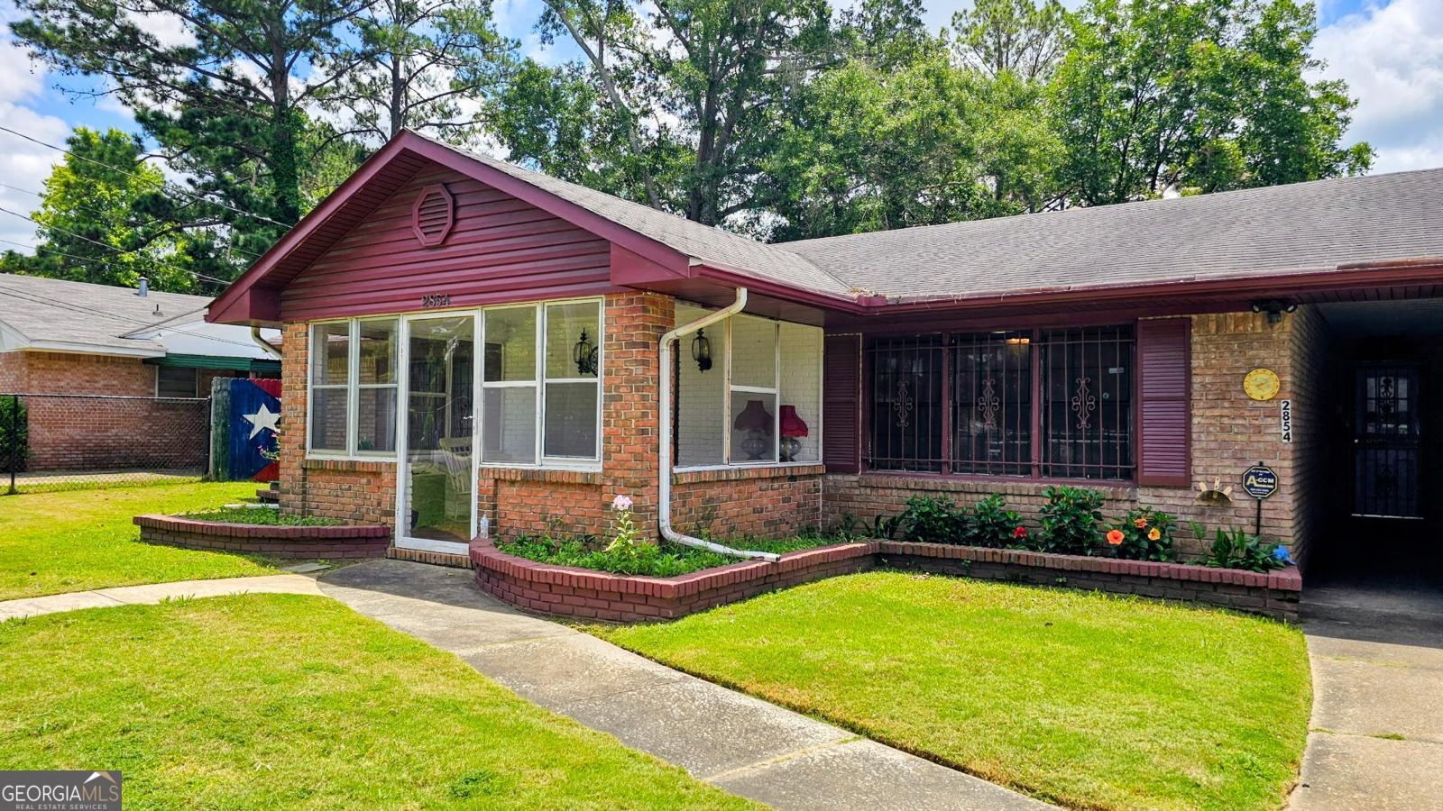 2854 Luckie Street Property Photo 1