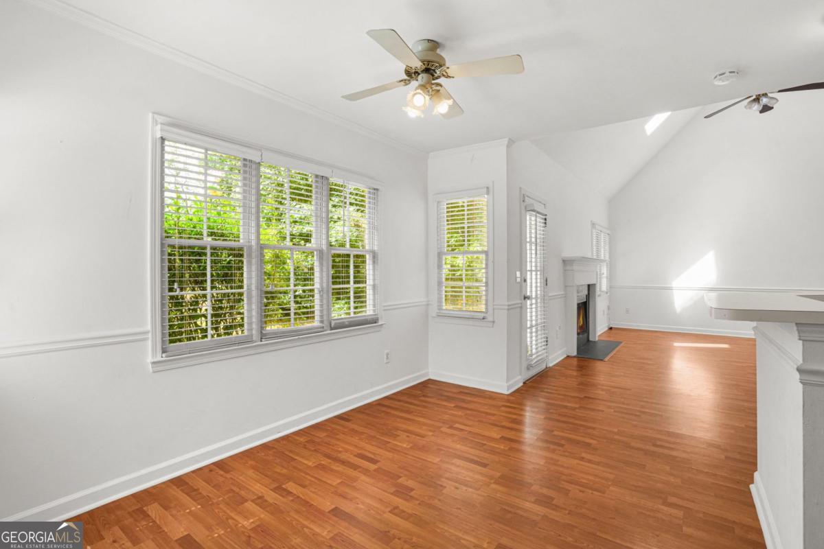 909 Michael Lee Way Property Photo 10