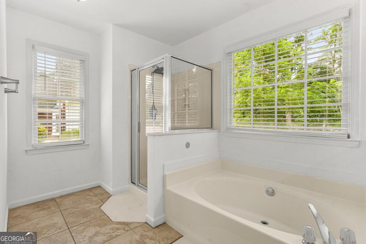 909 Michael Lee Way Property Photo 19