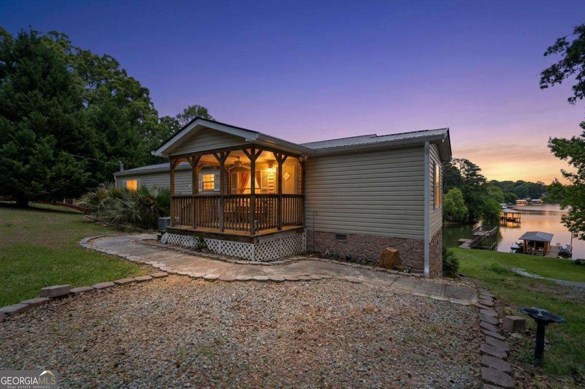 200 Possum Point Drive Property Photo 1
