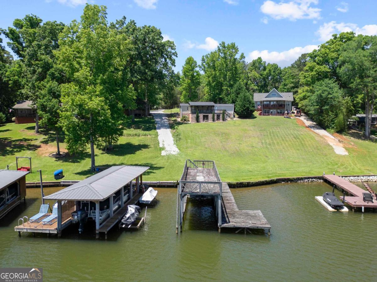 200 Possum Point Drive Property Photo 2