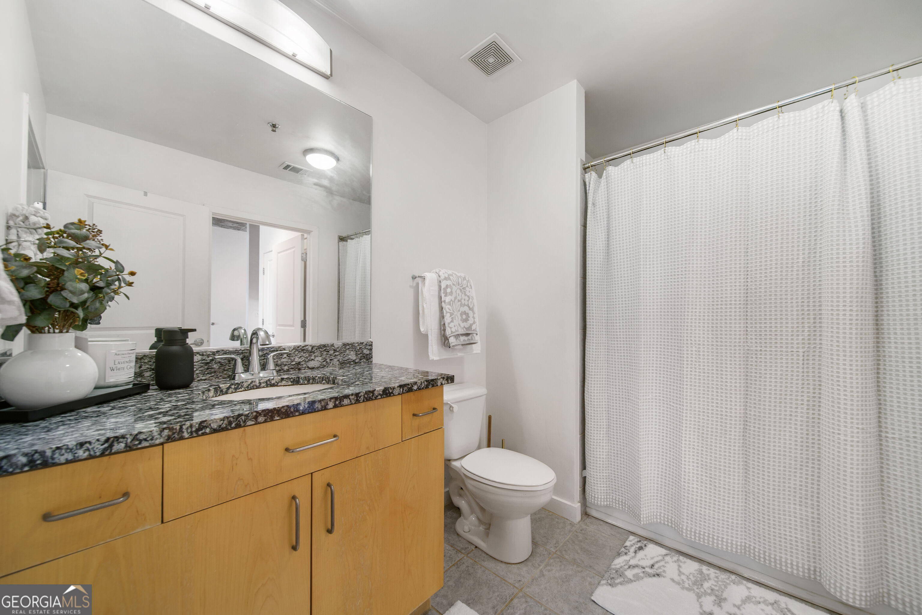 250 Pharr Road Ne # 412 Property Photo 9