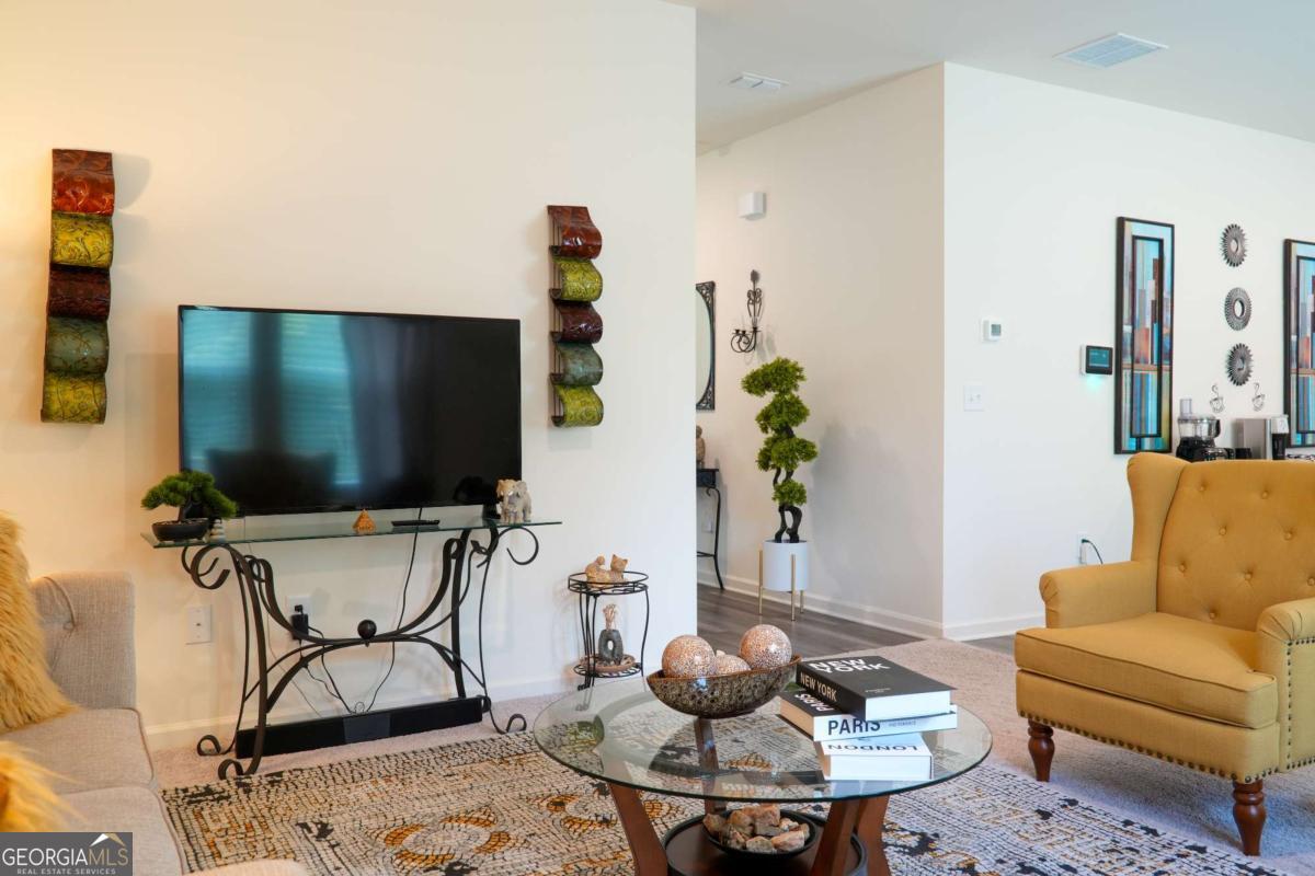 145 Bantry Way Property Photo 6