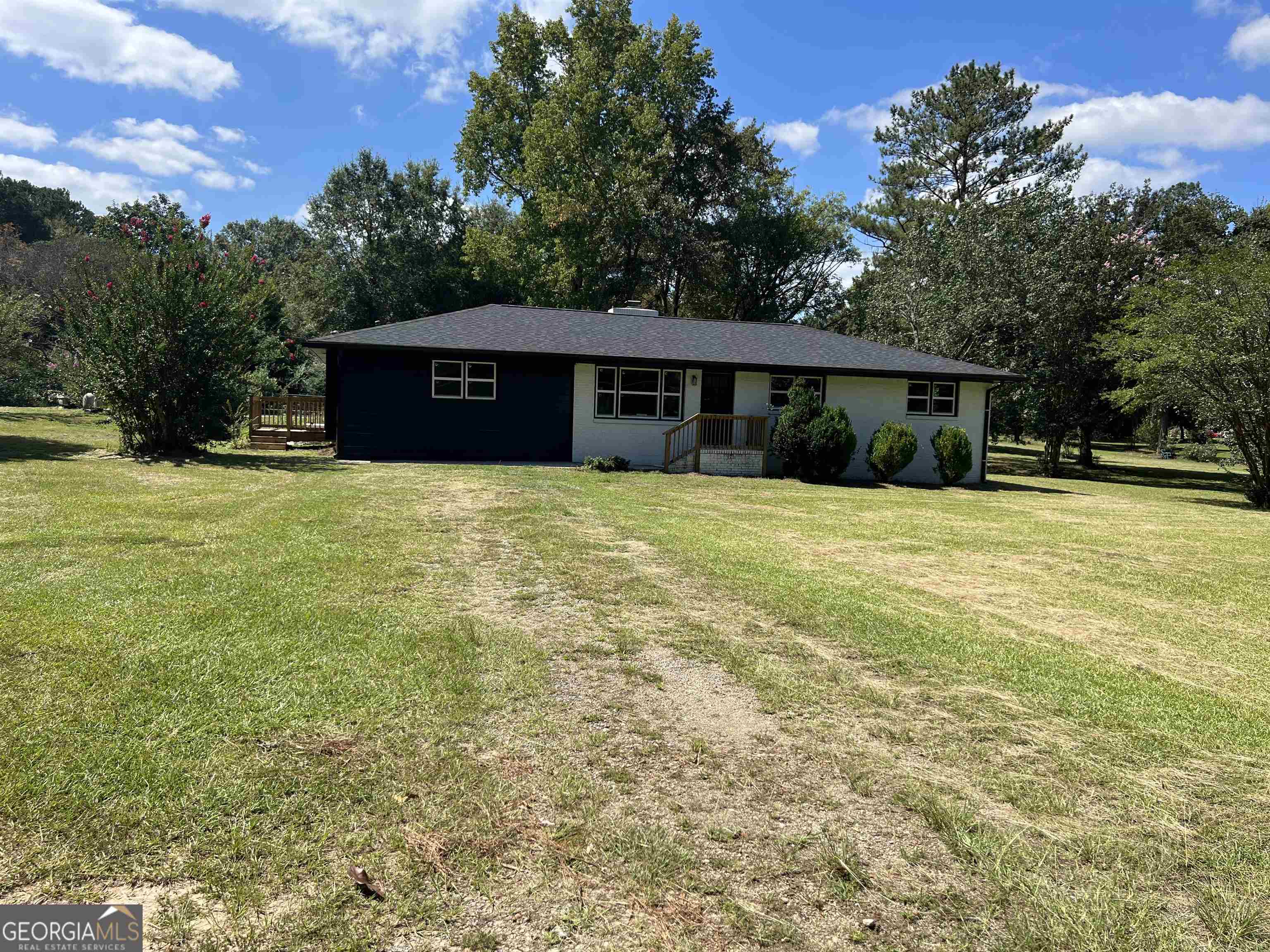 415 Crabapple Road Property Photo 1