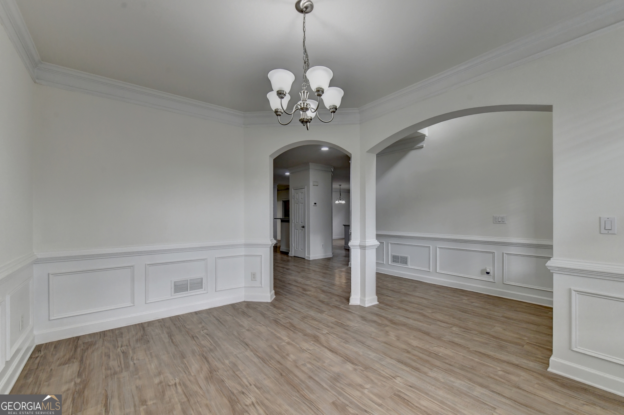 2511 Royston Drive Property Photo 13