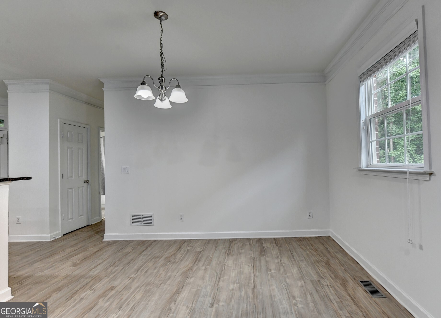 2511 Royston Drive Property Photo 24