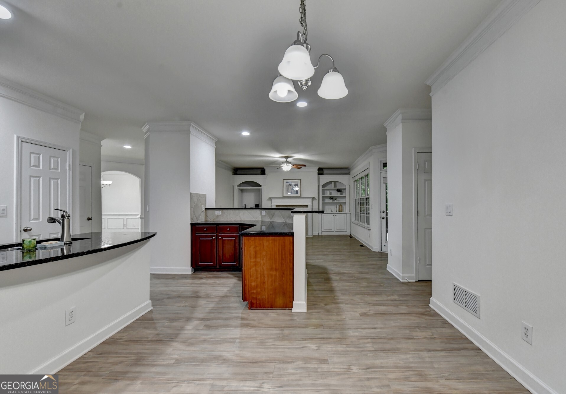 2511 Royston Drive Property Photo 25