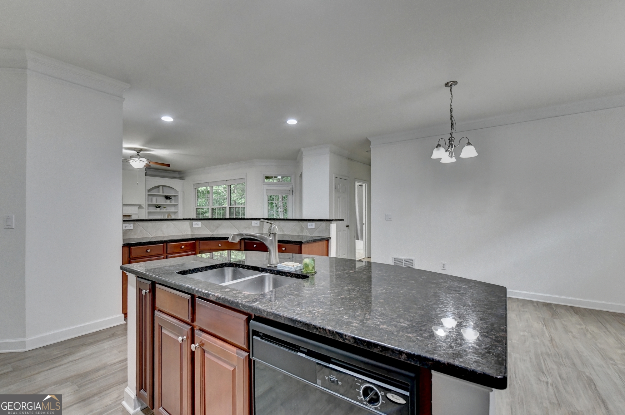 2511 Royston Drive Property Photo 33
