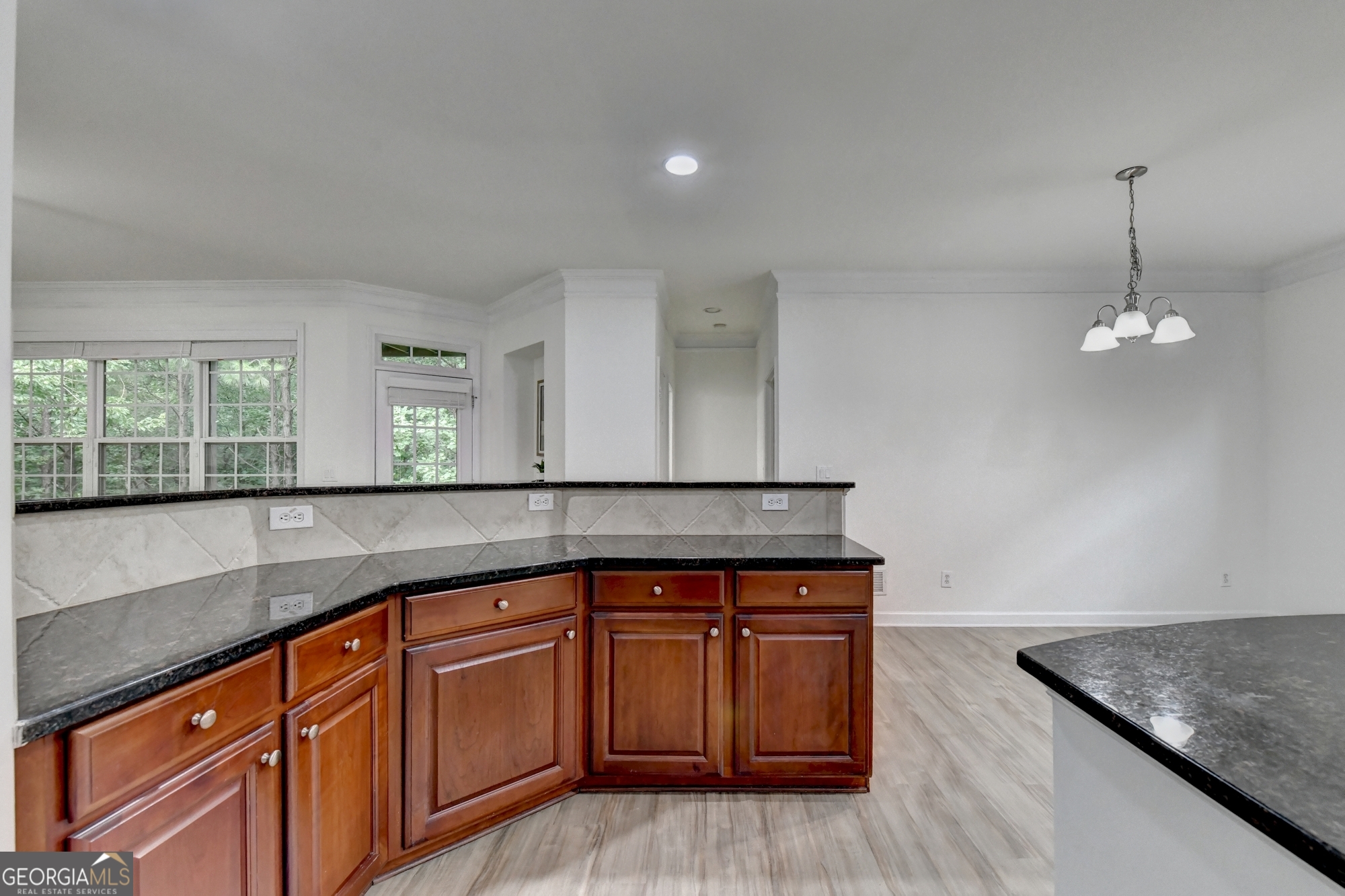 2511 Royston Drive Property Photo 34