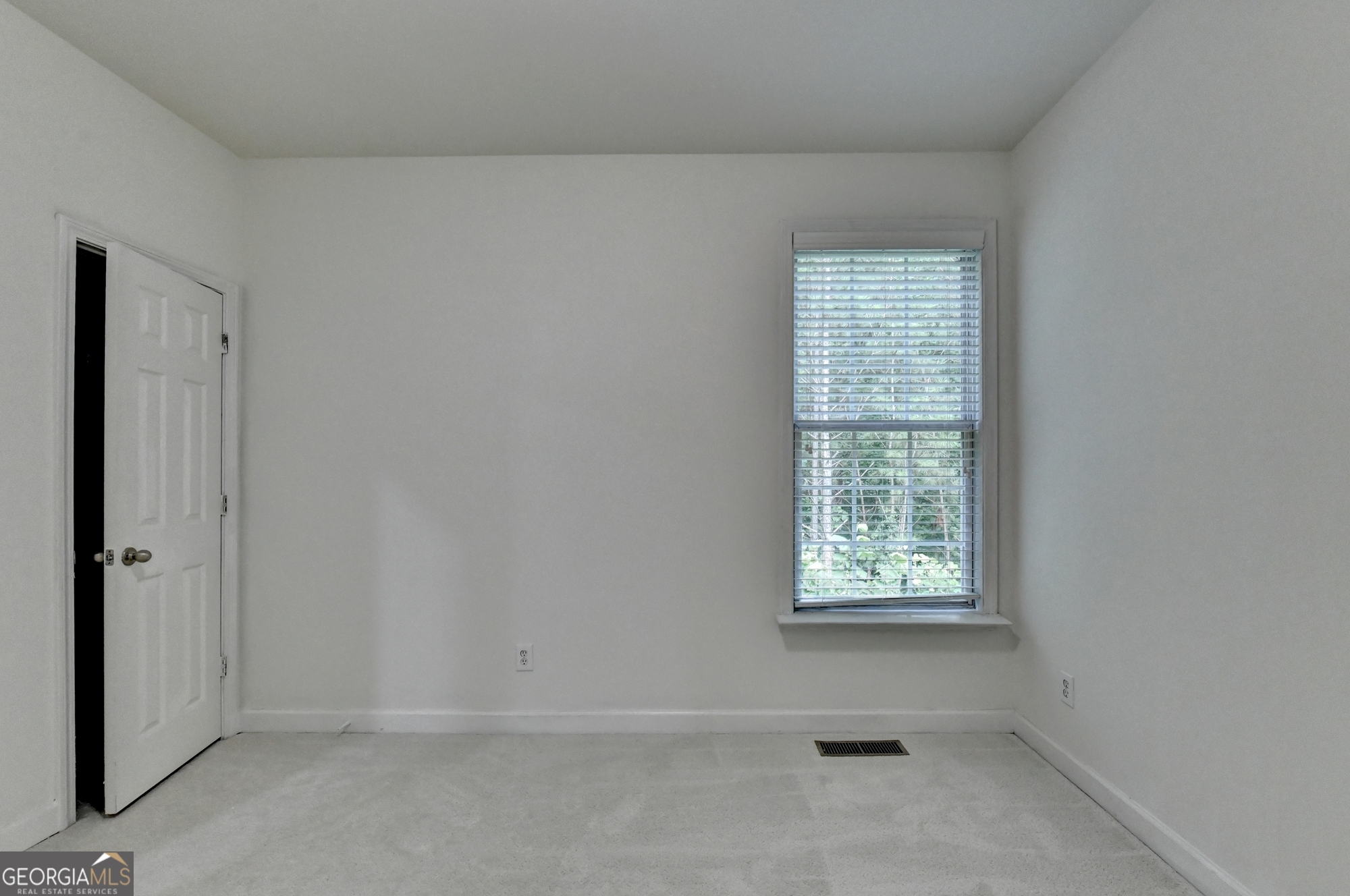 2511 Royston Drive Property Photo 39