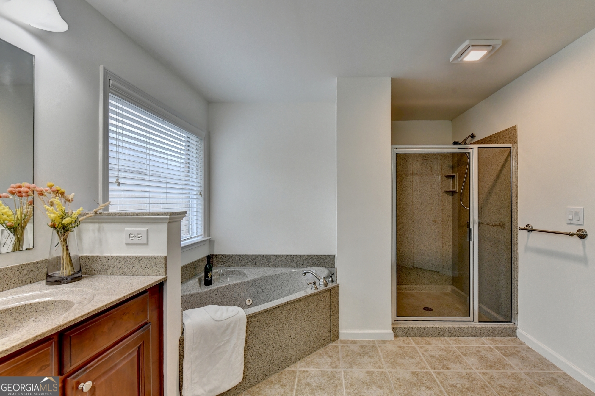 2511 Royston Drive Property Photo 56