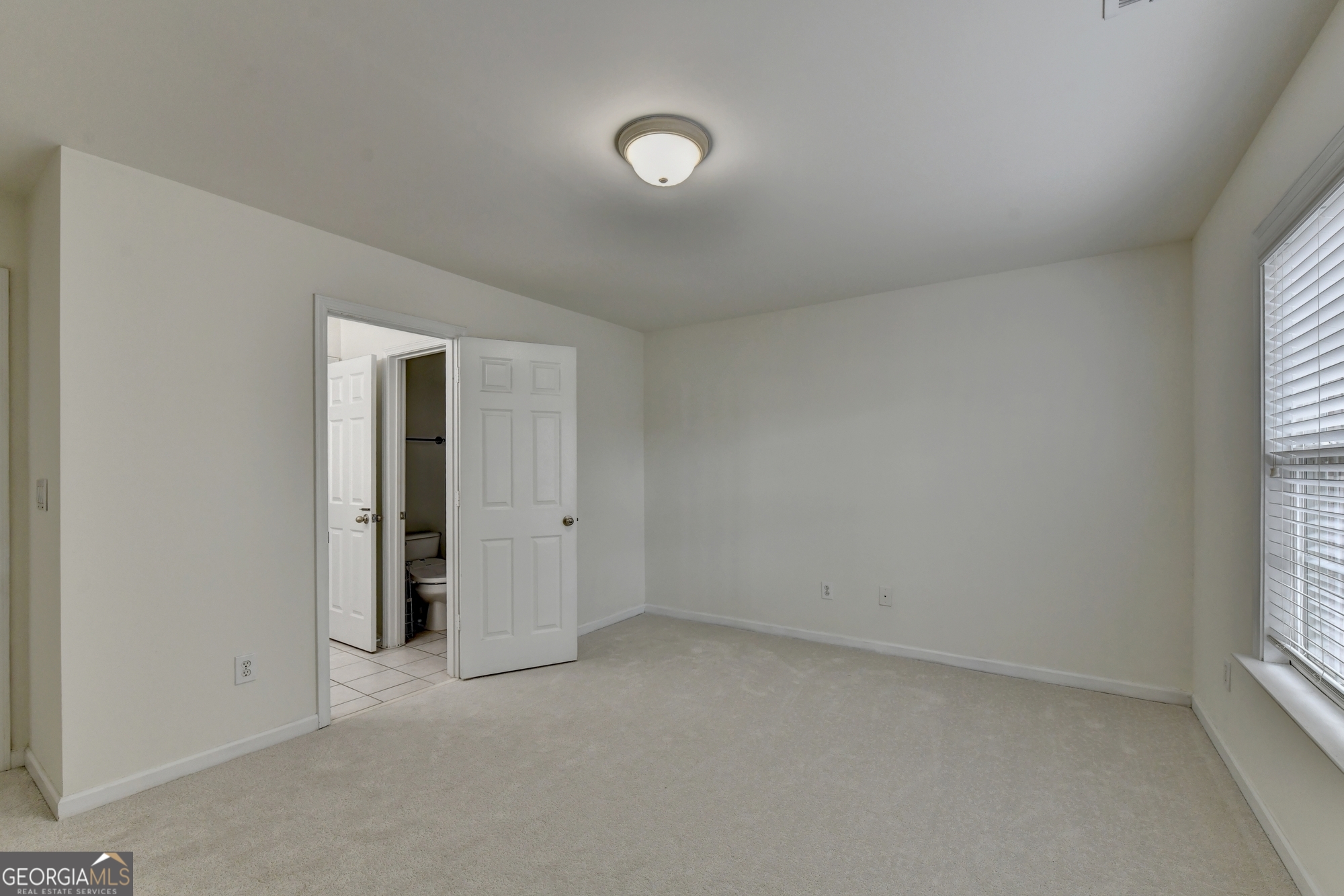 2511 Royston Drive Property Photo 68