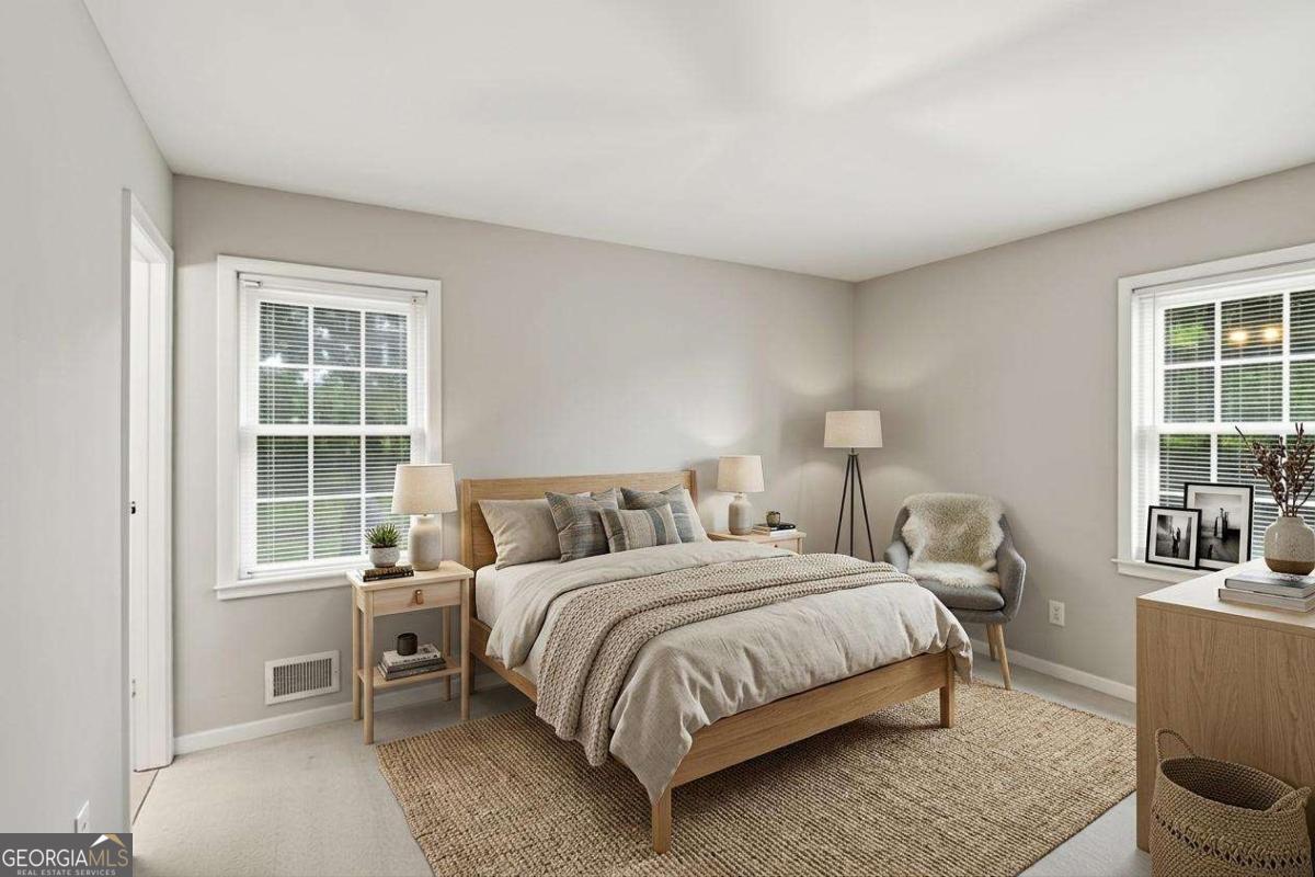 2442 Wakefield Cove Property Photo 6