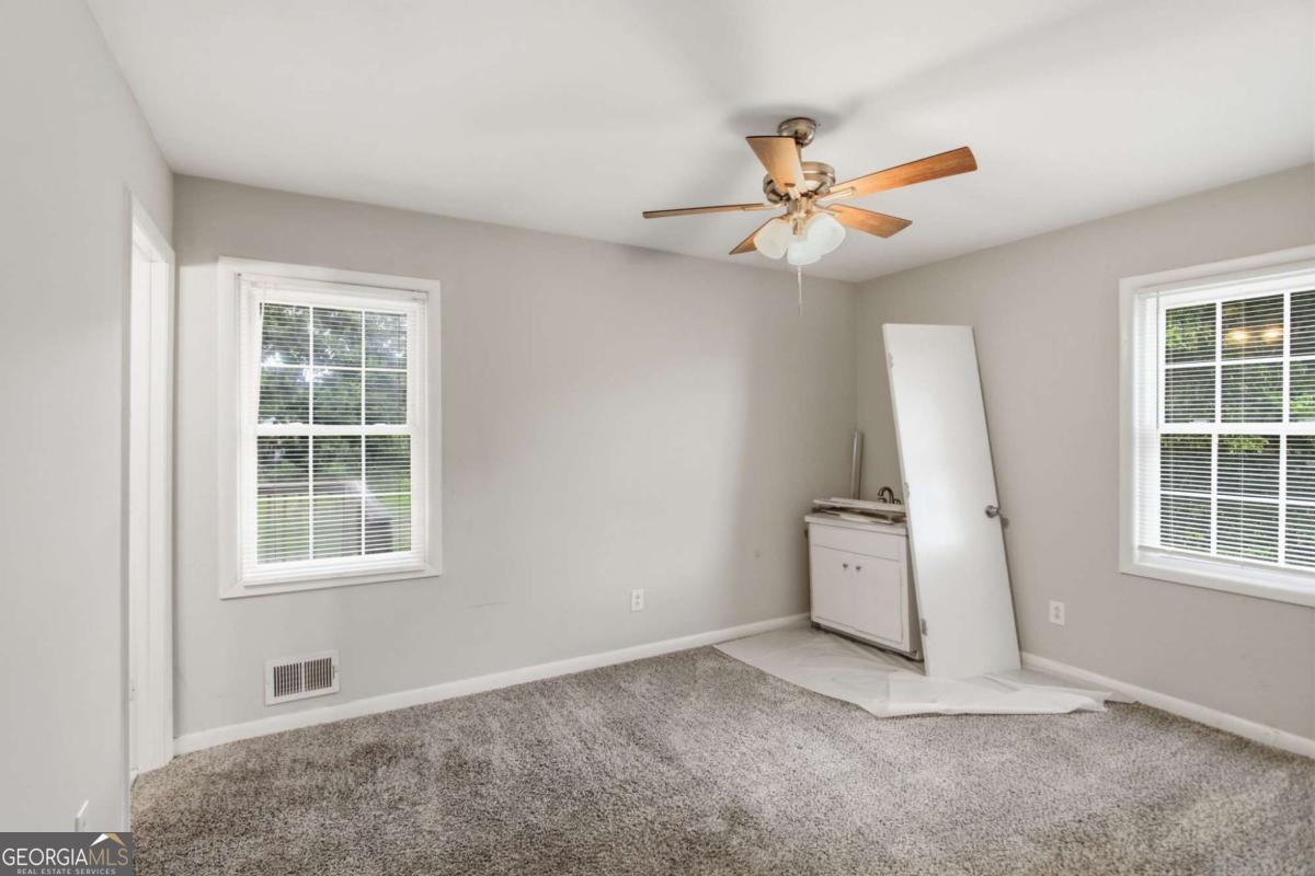 2442 Wakefield Cove Property Photo 17