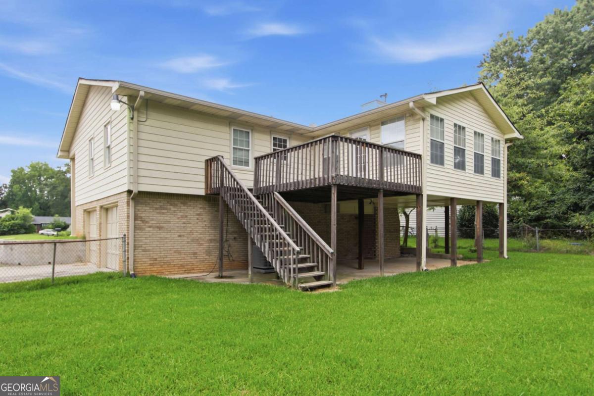 2442 Wakefield Cove Property Photo 32