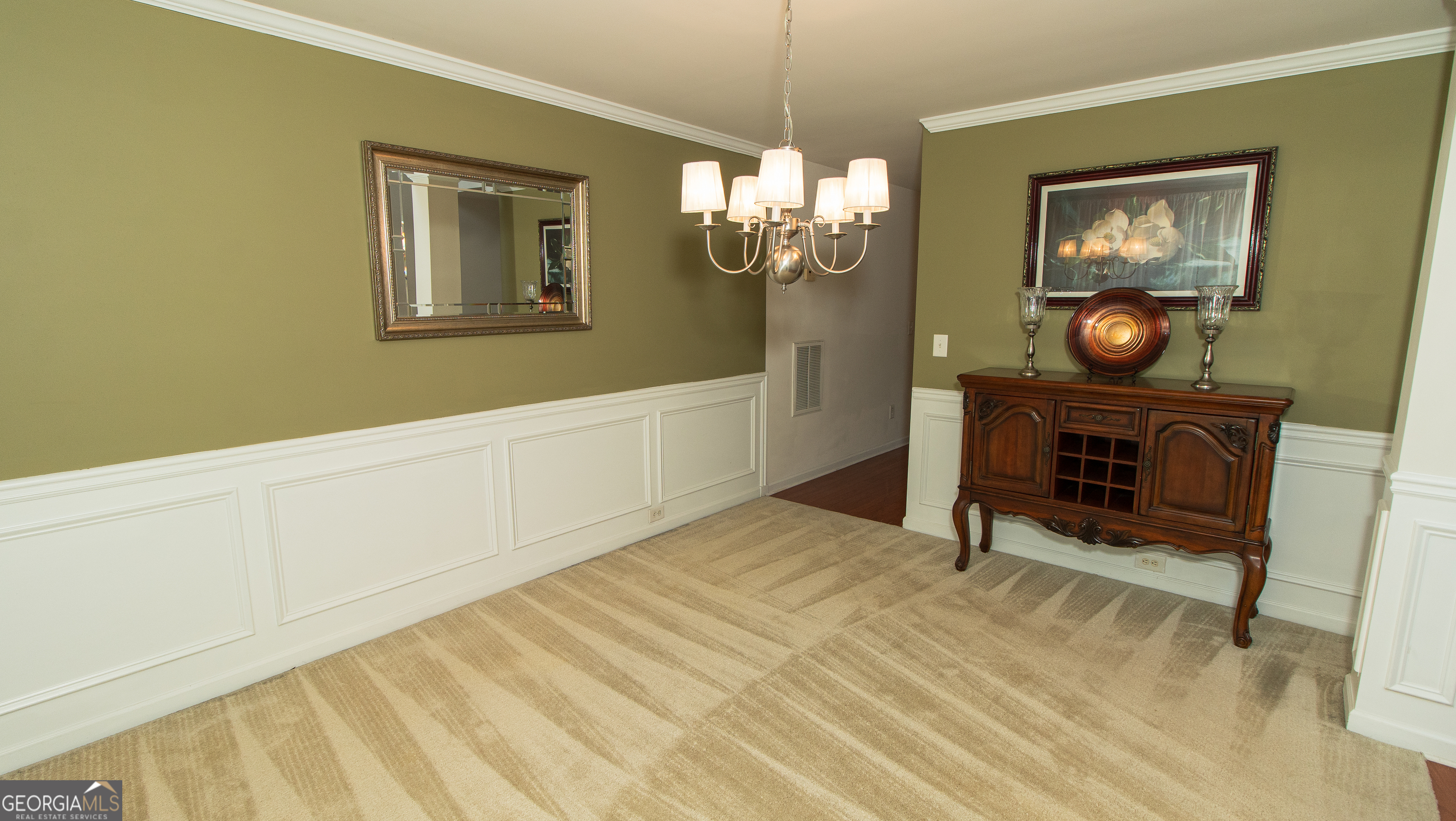 420 Oak Terrace Drive Property Photo 4