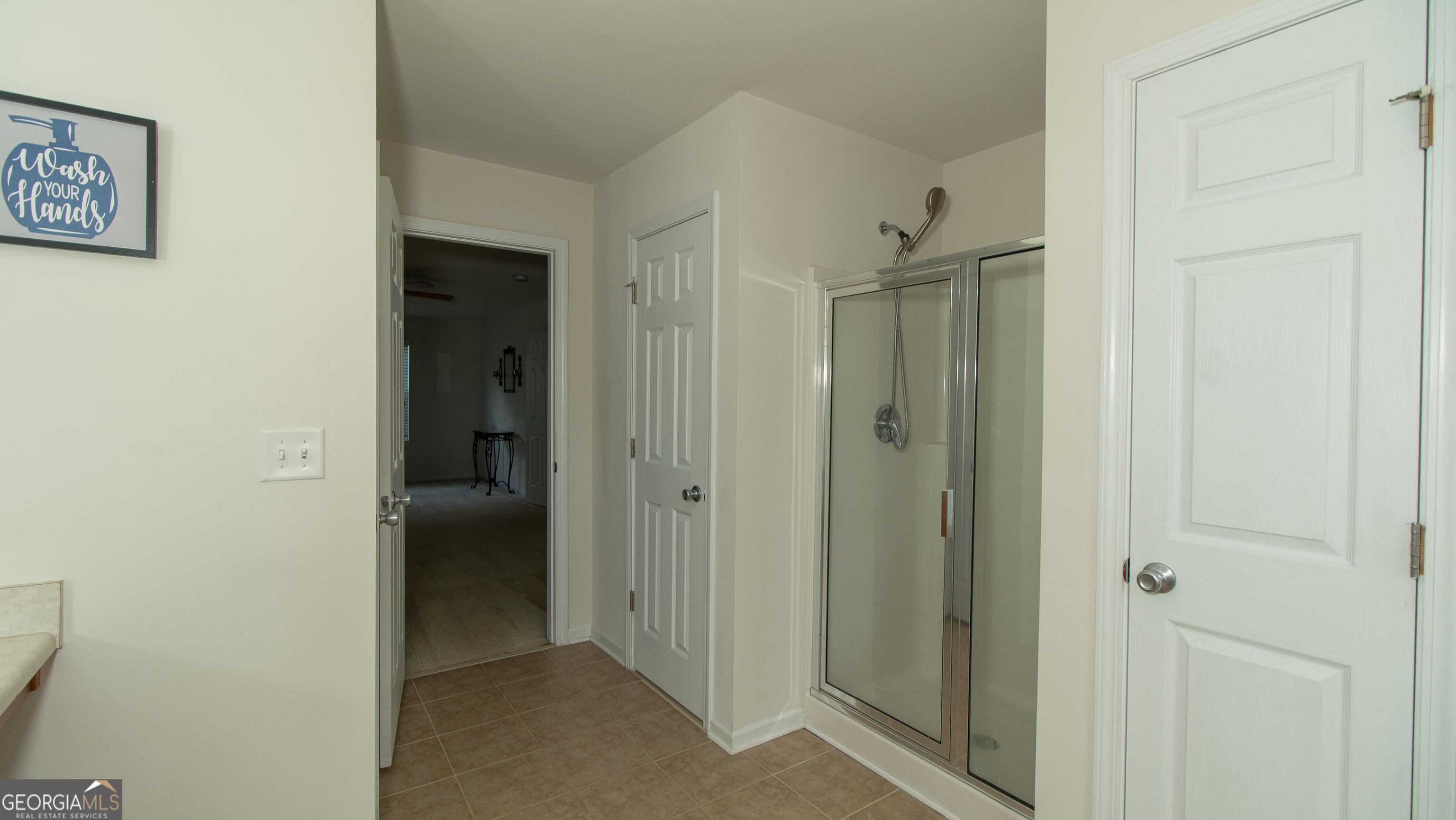 420 Oak Terrace Drive Property Photo 6