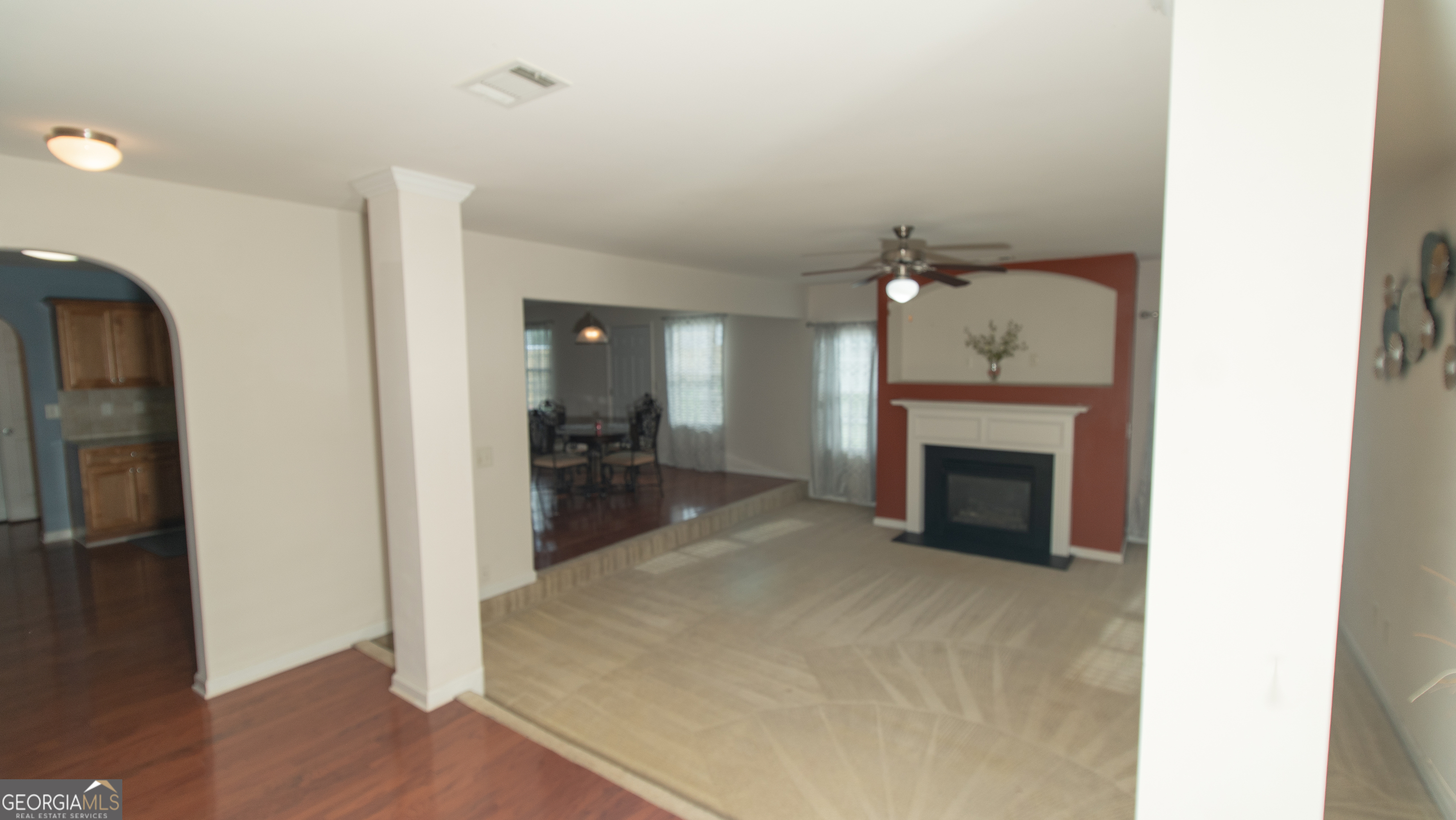 420 Oak Terrace Drive Property Photo 8
