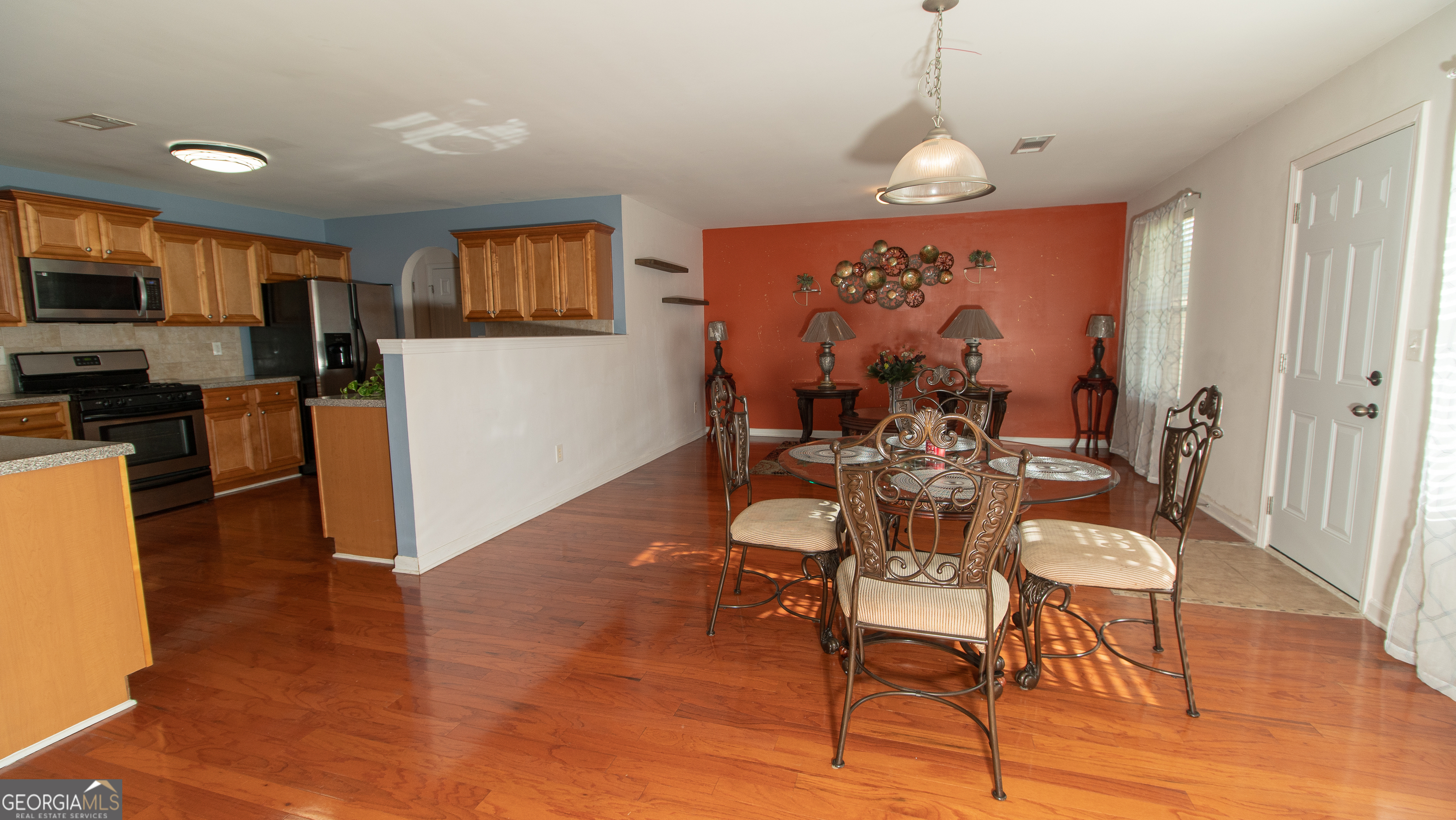 420 Oak Terrace Drive Property Photo 10