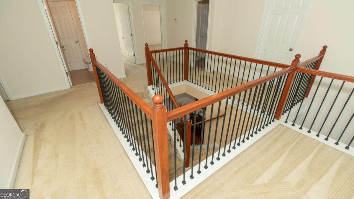 420 Oak Terrace Drive Property Photo 14
