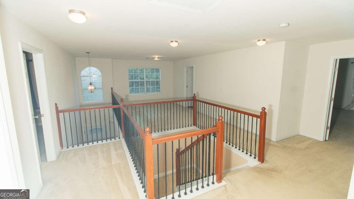 420 Oak Terrace Drive Property Photo 15