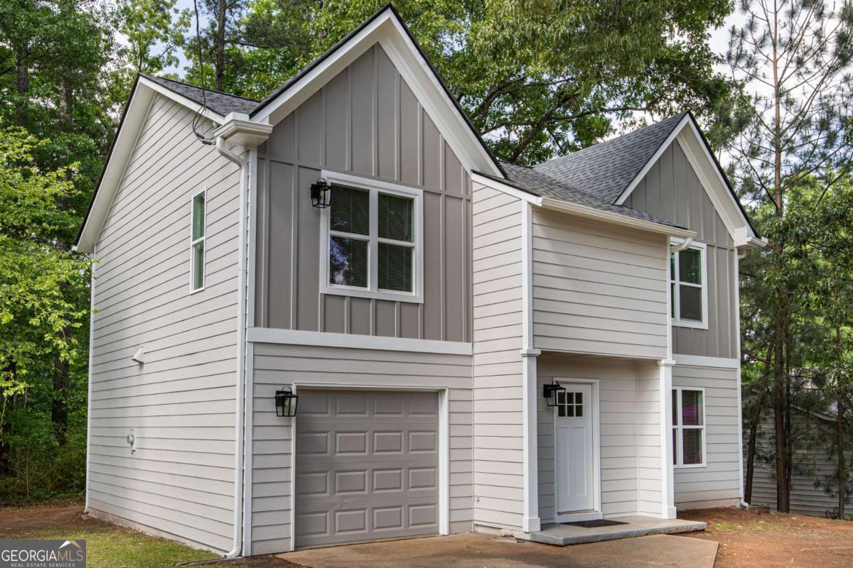 6898 Babbling Brook Drive Property Photo 2