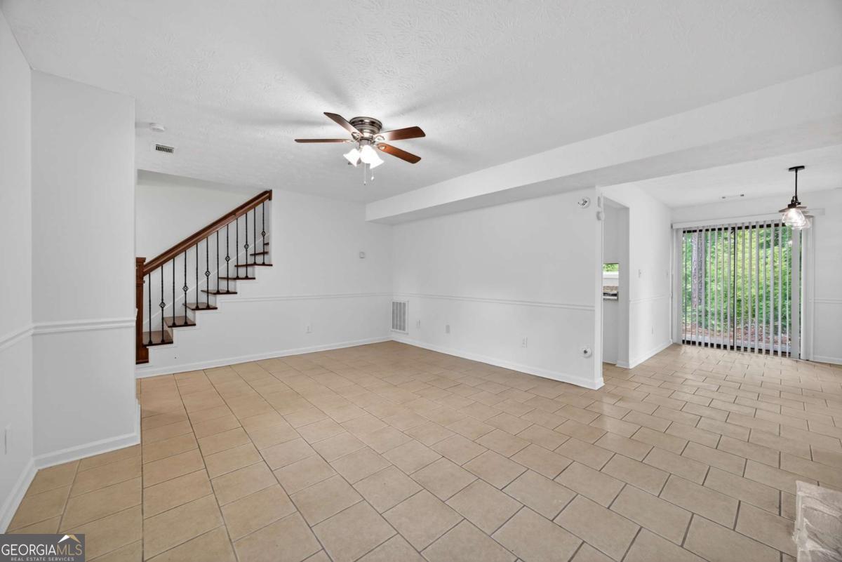 6898 Babbling Brook Drive Property Photo 10