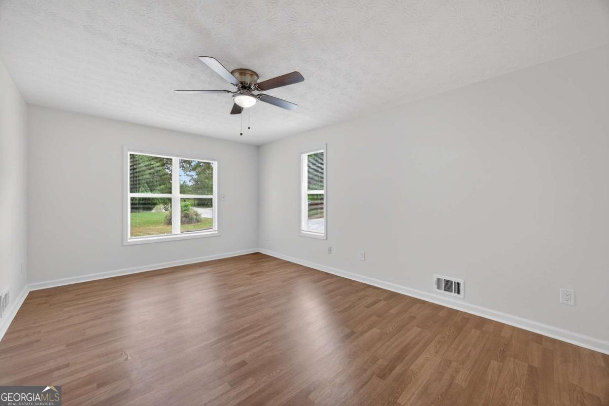 6898 Babbling Brook Drive Property Photo 11