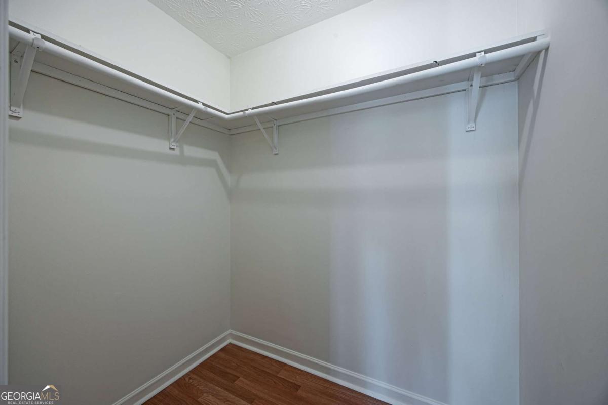 6898 Babbling Brook Drive Property Photo 14