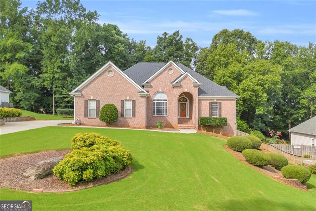 1390 Beringer Drive Property Photo 1